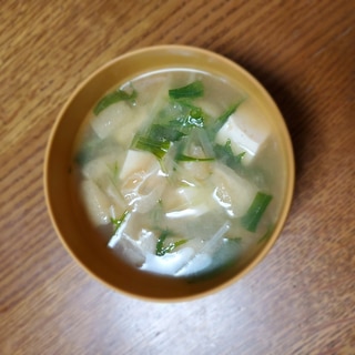 水菜と豆腐と揚げのお味噌汁
